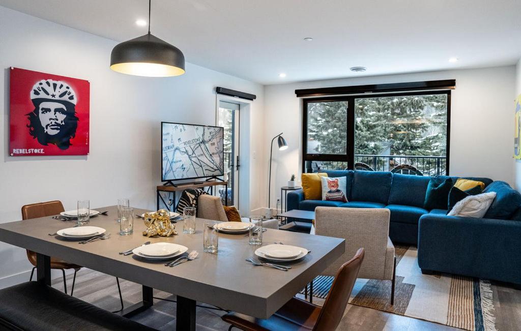 Revel In The Stoke By Revelstoke Vacations Apartment Exterior photo
